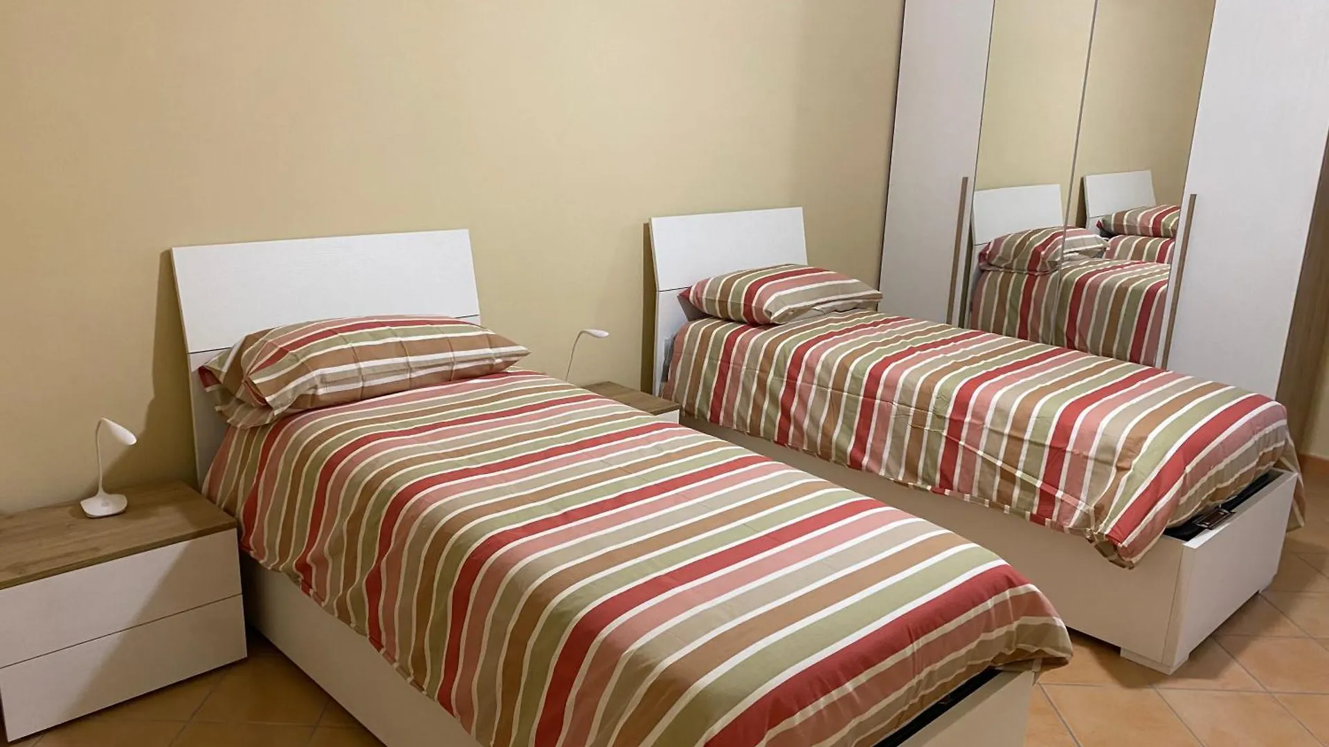 Gravina House Apartment Portici Italy