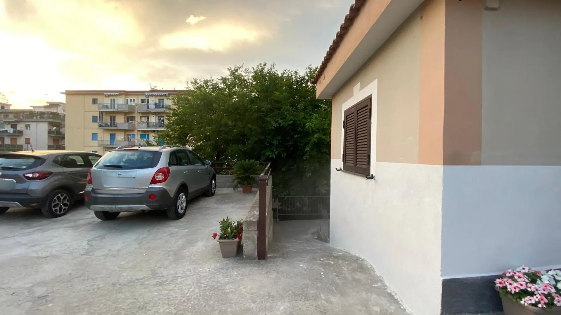 Gravina House Apartment Portici Italy